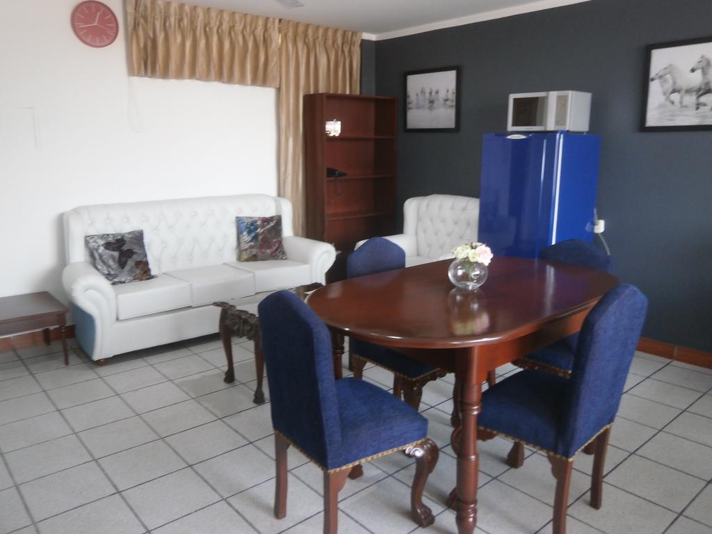Strenua Santa Maria Suites Трухильо Экстерьер фото